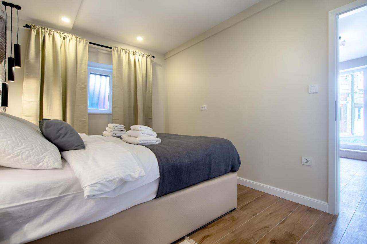 Apartment Kirinkin Vis Eksteriør billede